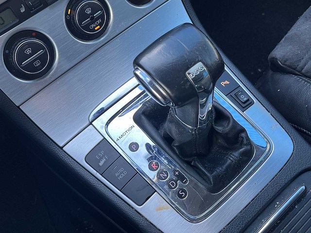 Volkswagen passat variant 3.2 v6 highline 4motion 2007 | 93-xb-kr - afbeelding 13 van  28