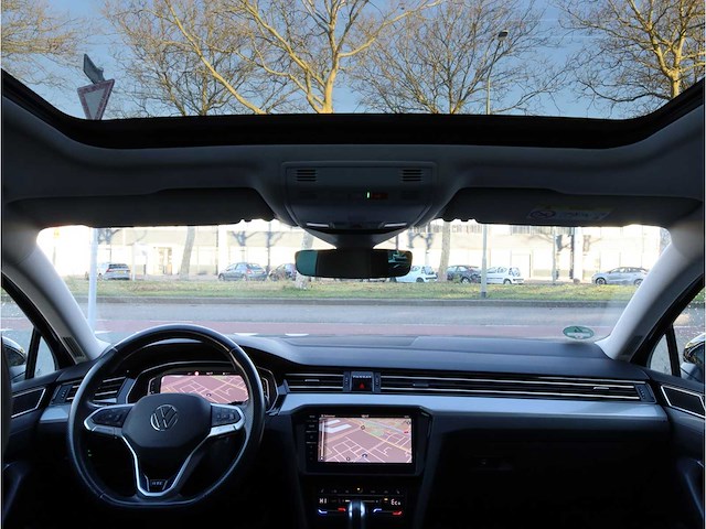 Volkswagen passat variant gte 1.4 tsi phev 218pk automaat 2021 - afbeelding 10 van  49
