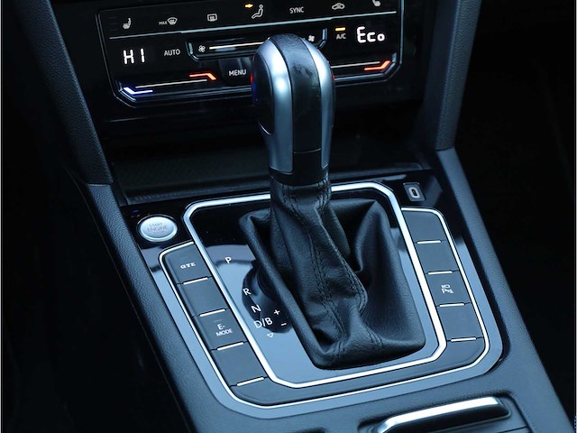 Volkswagen passat variant gte 1.4 tsi phev 218pk automaat 2021 - afbeelding 15 van  49