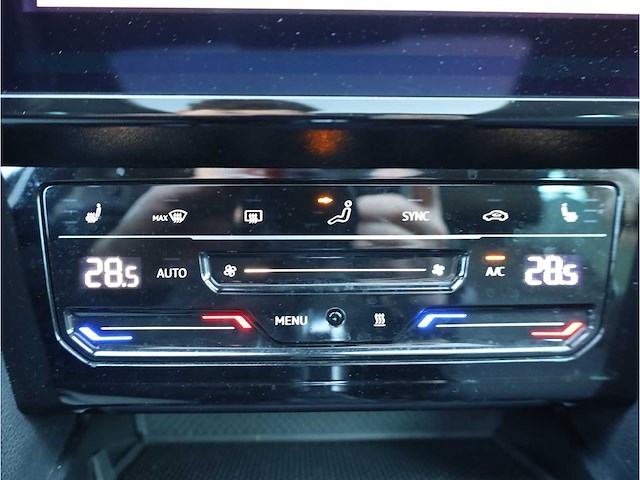 Volkswagen passat variant gte 1.4 tsi phev 218pk automaat 2021 - afbeelding 16 van  49