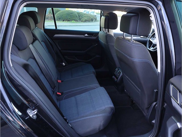 Volkswagen passat variant gte 1.4 tsi phev 218pk automaat 2021 - afbeelding 28 van  49