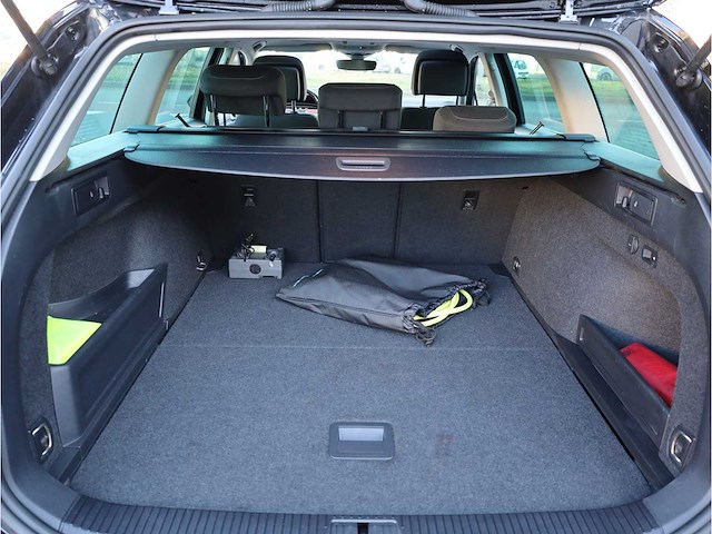 Volkswagen passat variant gte 1.4 tsi phev 218pk automaat 2021 - afbeelding 32 van  49