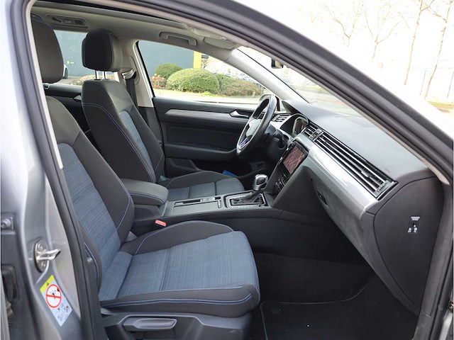 Volkswagen passat variant gte 1.4 tsi phev 218pk automaat 2021 - afbeelding 27 van  40