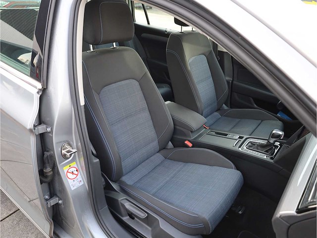 Volkswagen passat variant gte 1.4 tsi phev 218pk automaat 2021 - afbeelding 28 van  40