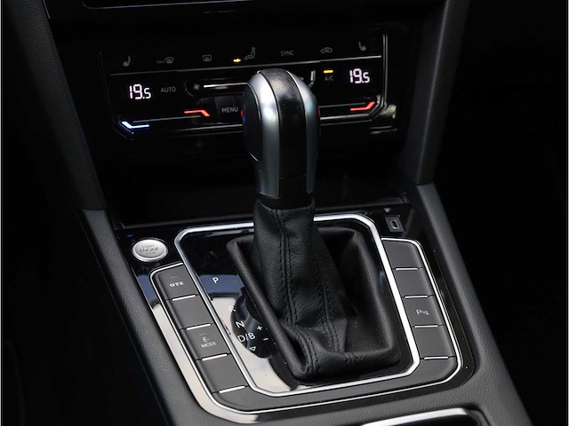 Volkswagen passat variant gte 1.4 tsi phev 218pk automaat 2021 - afbeelding 7 van  31