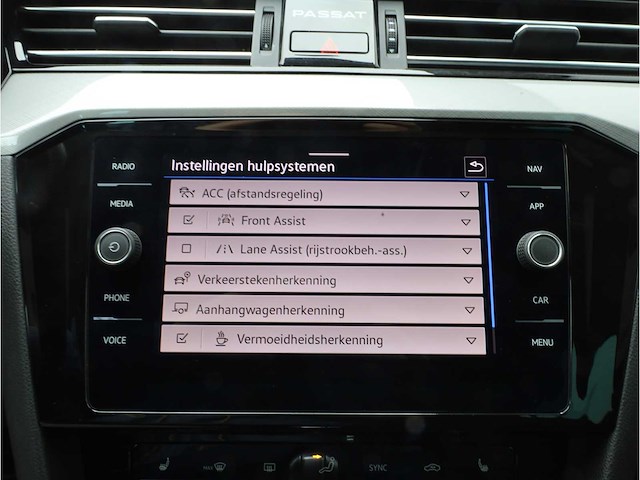 Volkswagen passat variant gte 1.4 tsi phev 218pk automaat 2021 - afbeelding 11 van  27