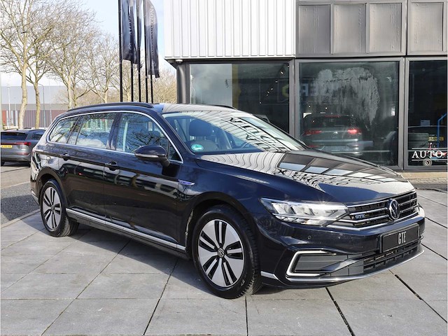 Volkswagen passat variant gte 1.4 tsi phev 218pk automaat 2021 - afbeelding 31 van  33