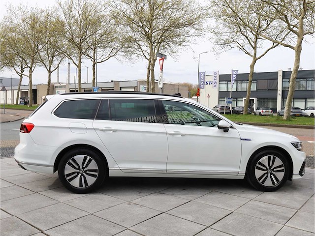 Volkswagen passat variant gte 1.4 tsi phev 218pk automaat 2021 - afbeelding 35 van  37