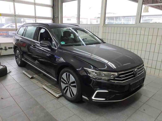 Volkswagen passat variant gte 1.4 tsi phev 218pk automaat 2021 - afbeelding 12 van  17