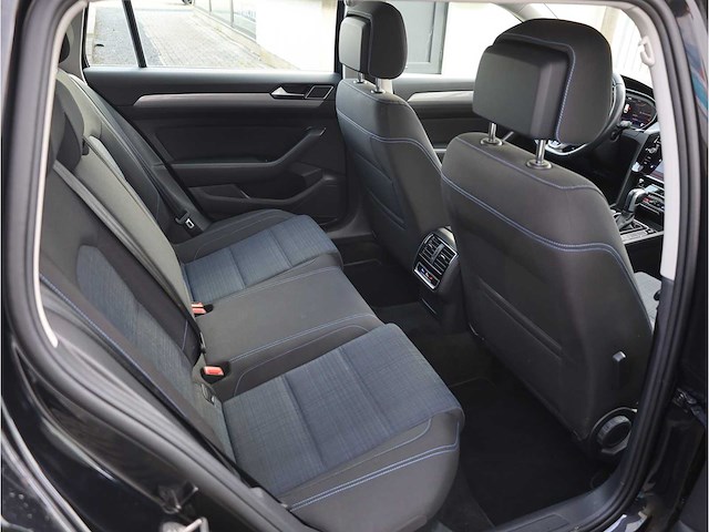 Volkswagen passat variant gte 1.4 tsi phev 218pk automaat 2021 - afbeelding 18 van  36