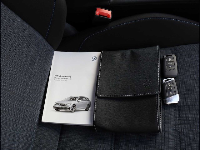 Volkswagen passat variant gte 1.4 tsi phev 218pk automaat 2021 - afbeelding 27 van  36