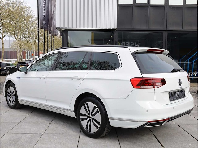 Volkswagen passat variant gte 1.4 tsi phev 218pk automaat 2021 - afbeelding 32 van  38