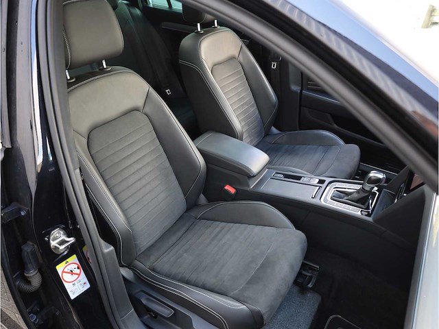 Volkswagen passat variant gte 1.4 tsi phev 218pk automaat 2022, jpg-10-s - afbeelding 24 van  46