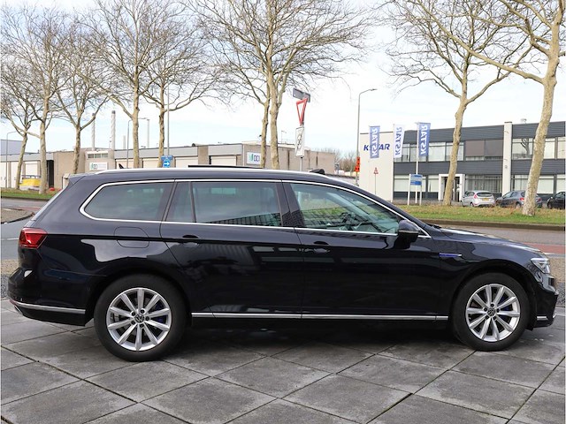 Volkswagen passat variant gte 1.4 tsi phev 218pk automaat 2022 - afbeelding 46 van  47