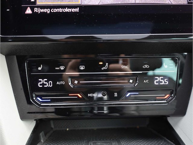 Volkswagen passat variant gte 1.4 tsi phev 218pk automaat 2022 - afbeelding 18 van  47