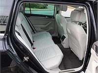 Volkswagen passat variant gte 1.4 tsi phev 218pk automaat 2022 - afbeelding 32 van  47