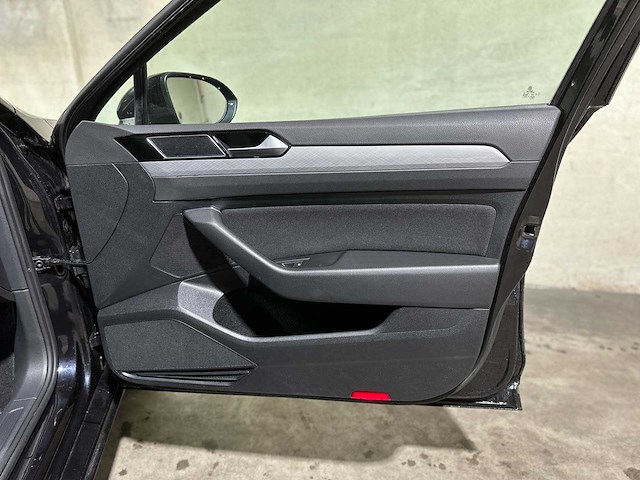 Volkswagen passat variant gte 1.4 tsi phev business 218pk 2021, gxt-93-x - afbeelding 2 van  6