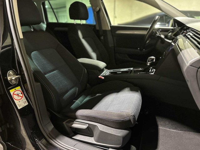 Volkswagen passat variant gte 1.4 tsi phev business 218pk 2021, gxt-93-x - afbeelding 37 van  44