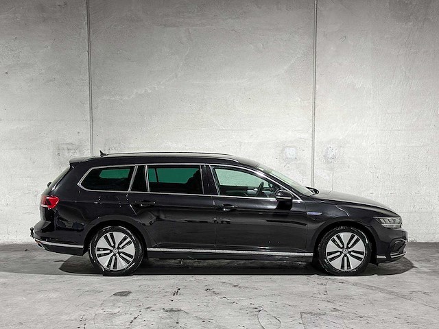 Volkswagen passat variant gte 1.4 tsi phev business 218pk 2021, gxt-93-x - afbeelding 43 van  44