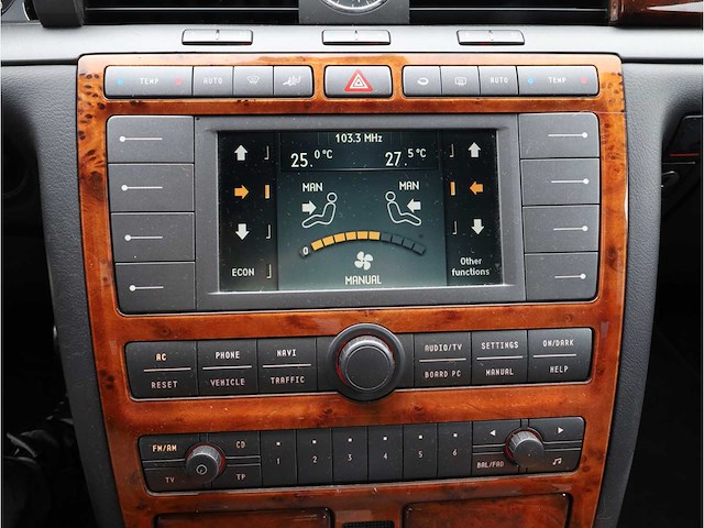 Volkswagen phaeton 4.2 v8 5p automaat 2005, z-611-jx - afbeelding 11 van  46