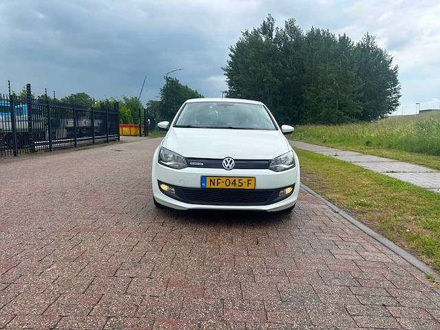 Volkswagen polo 1.0 bluemotion edition 2017 | nf-045-f i - afbeelding 4 van  17
