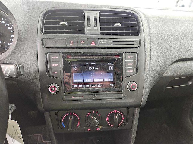 Volkswagen polo 1.0 comfortline, sl-239-d - afbeelding 2 van  18