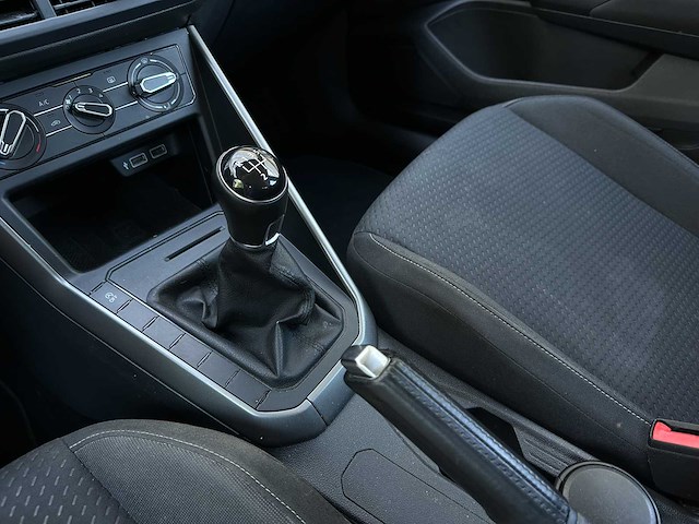 Volkswagen polo 1.0 tsi beats 95pk 2018 (origineel-nl), sv-303-s - afbeelding 19 van  55