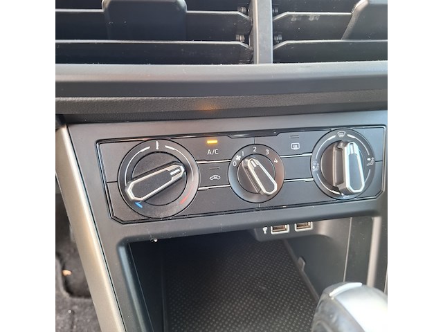 Volkswagen, polo, 1.0 tsi comfortline, 2019 - afbeelding 37 van  53