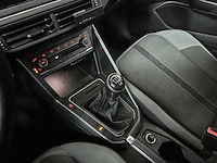 Volkswagen polo 1.0 tsi highline 95pk 2018, rz-845-r - afbeelding 25 van  38