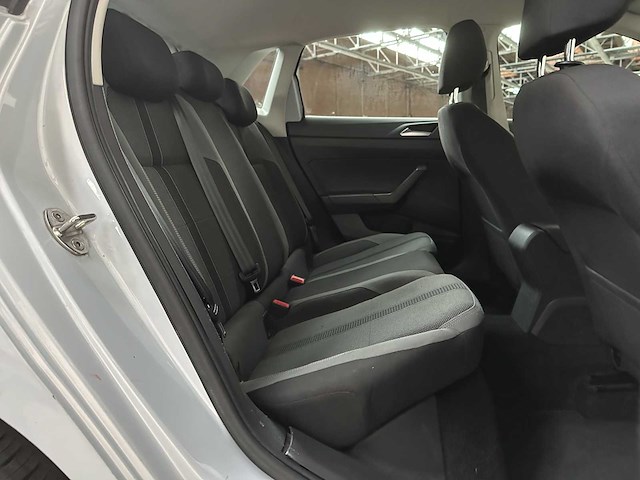 Volkswagen polo 1.0 tsi highline 95pk 2018, rz-845-r - afbeelding 34 van  38