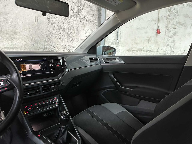 Volkswagen polo 1.0 tsi highline 95pk 2018, rz-845-r - afbeelding 9 van  38