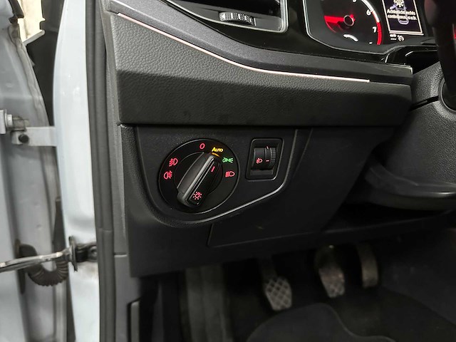 Volkswagen polo 1.0 tsi highline 95pk 2018, rz-845-r - afbeelding 10 van  38