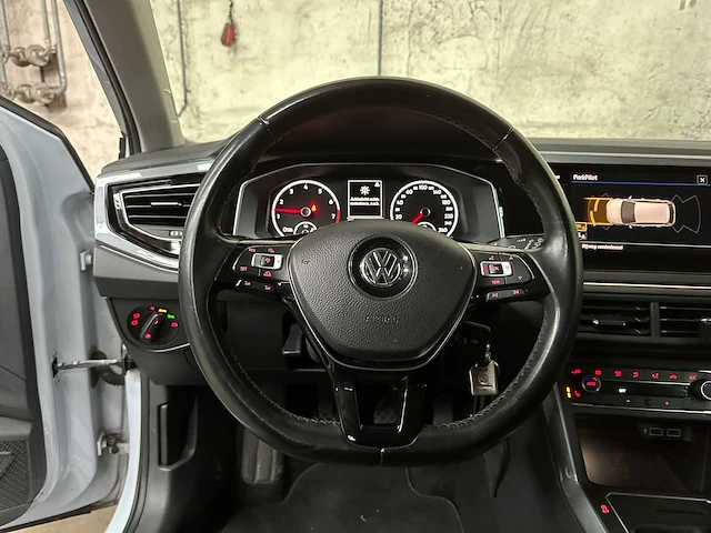 Volkswagen polo 1.0 tsi highline 95pk 2018, rz-845-r - afbeelding 9 van  38