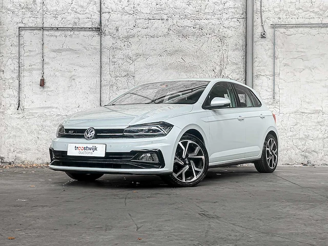 Volkswagen polo 1.0 tsi highline 95pk 2018, rz-845-r - afbeelding 1 van  38