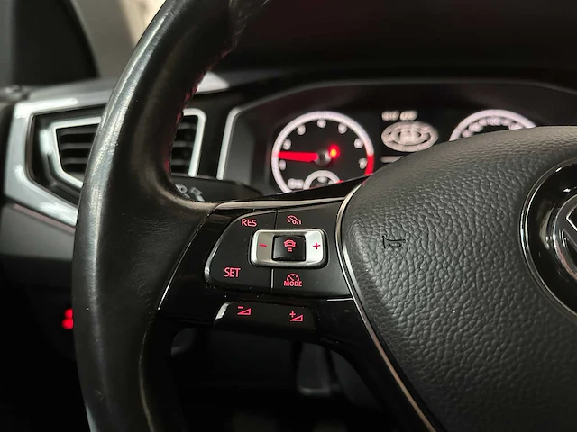 Volkswagen polo 1.0 tsi highline 95pk 2018, rz-845-r - afbeelding 13 van  38
