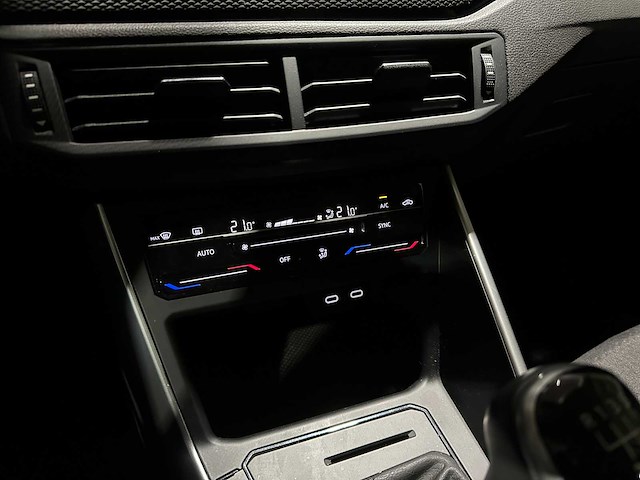 Volkswagen polo 1.0 tsi life 95pk 2023, x-709-hp - afbeelding 20 van  40