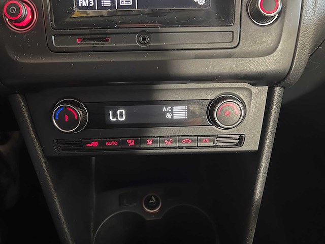 Volkswagen polo 1.0, zk-857-l - afbeelding 1 van  3