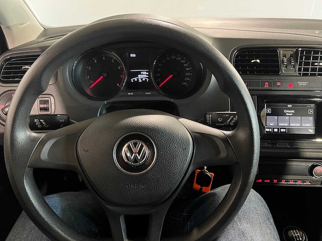 Volkswagen polo 1.0, zk-857-l - afbeelding 2 van  3