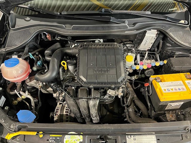 Volkswagen polo 1.0, zk-857-l - afbeelding 6 van  15