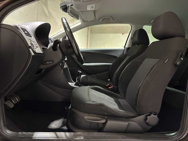 Volkswagen polo 1.2-12v bluemotion comfortline 68pk 2011, sn-396-h - afbeelding 6 van  10
