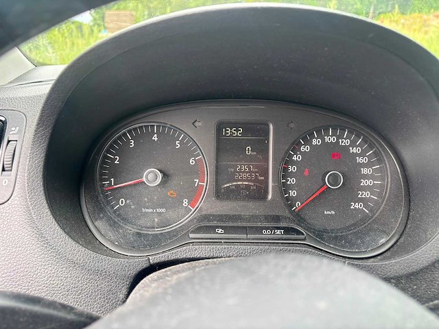 Volkswagen polo 1.2-12v bluemotion comfortline | 9-tkx-40 i - afbeelding 1 van  11