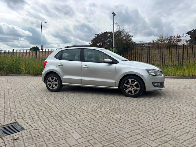 Volkswagen polo 1.2-12v bluemotion comfortline | 9-tkx-40 i - afbeelding 8 van  11