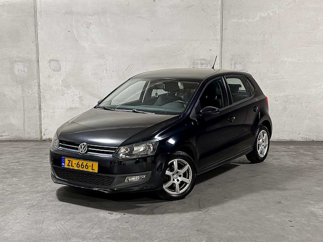 Volkswagen polo 1.2-12v bluemotion trendline 68pk 2011, zl-666-l - afbeelding 4 van  42