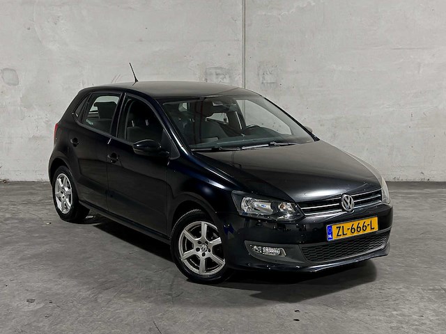 Volkswagen polo 1.2-12v bluemotion trendline 68pk 2011, zl-666-l - afbeelding 8 van  42
