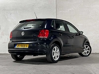 Volkswagen polo 1.2-12v bluemotion trendline 68pk 2011, zl-666-l - afbeelding 2 van  38
