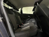 Volkswagen polo 1.2-12v bluemotion trendline 68pk 2011, zl-666-l - afbeelding 27 van  38