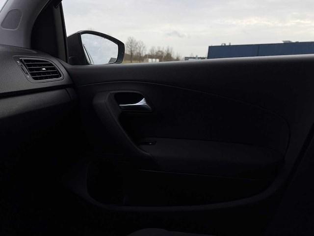 Volkswagen polo 1.2 12v bluemotion trendline, 8-tbp-58 - afbeelding 3 van  16