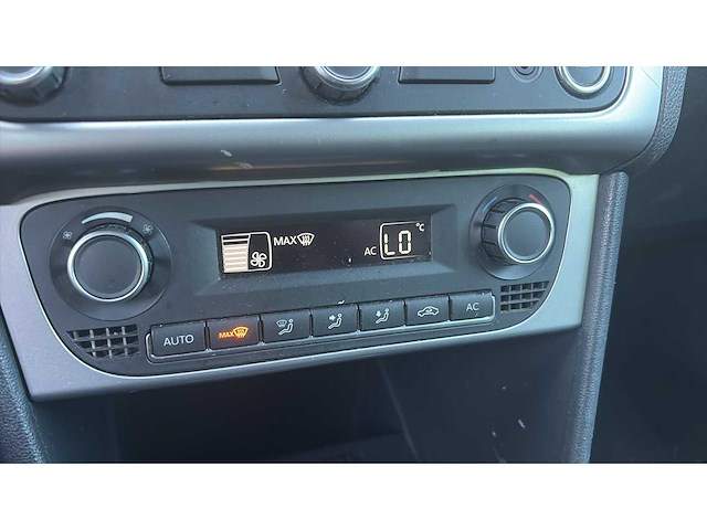 Volkswagen polo 1.2 12v bluemotion trendline, 8-zfx-07 - afbeelding 3 van  7
