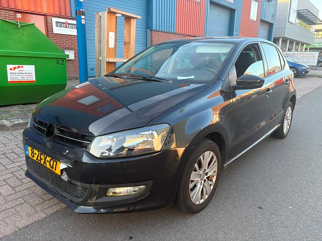 Volkswagen polo 1.2 12v bluemotion trendline, 8-zfx-07 - afbeelding 1 van  18