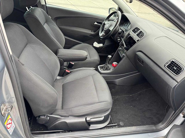 Volkswagen polo 1.2-12v clima trendline r-265-jk - afbeelding 5 van  10